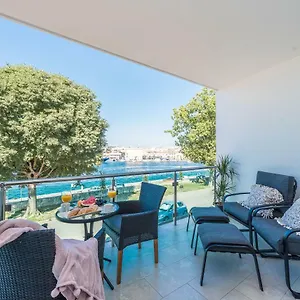 Lavender Apt. W. Balcony In Old Town Croatia